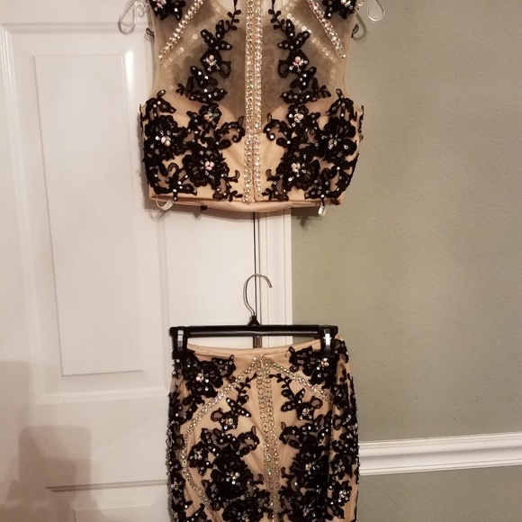 Homecoming dress - Picture 1 of 2